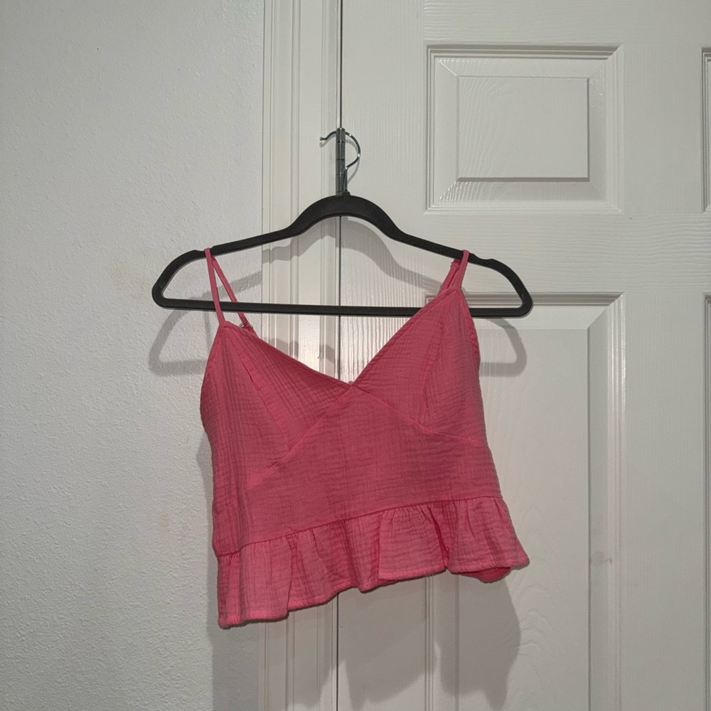 Chic Pink Ruffle Hem Tank Top